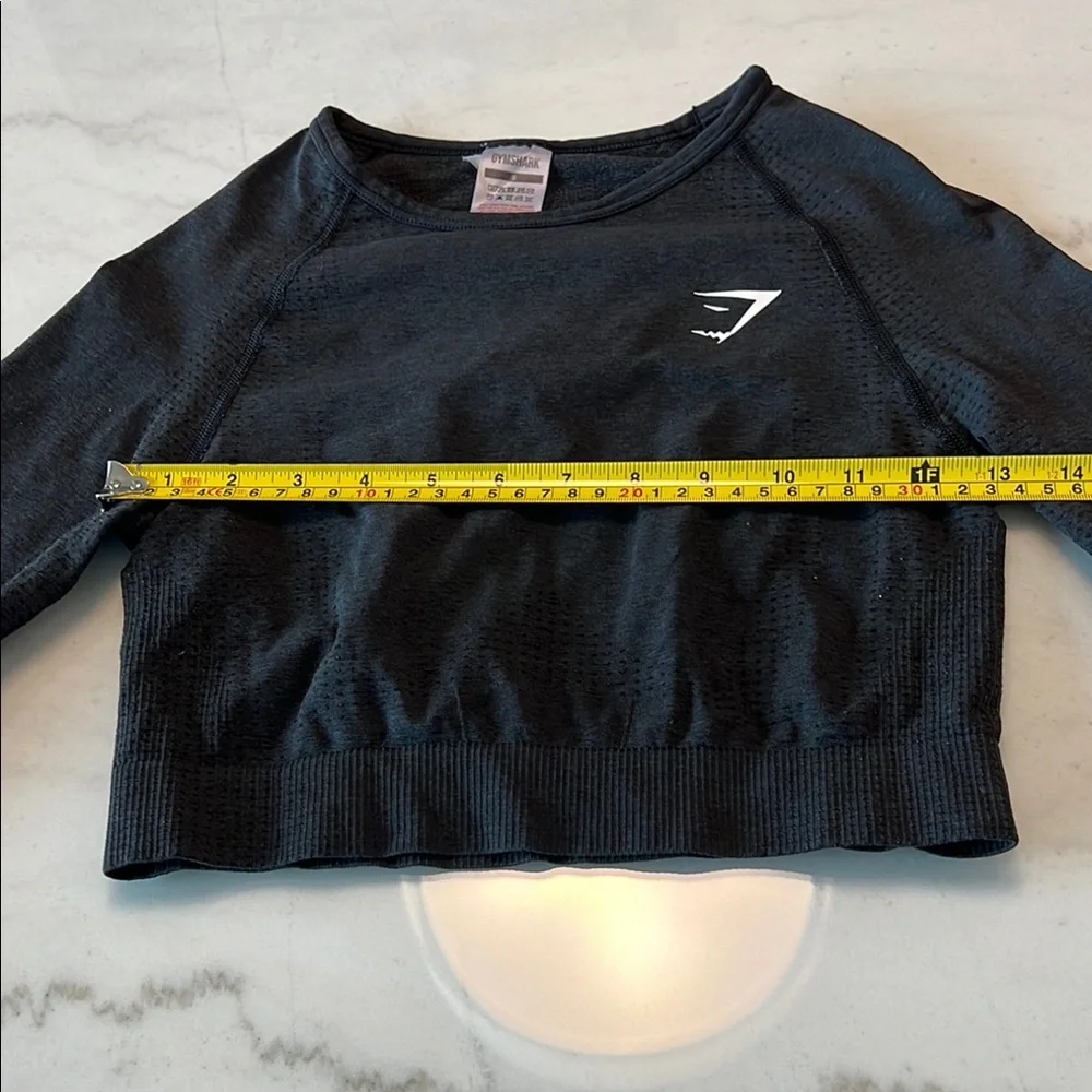 Black Gymshark Long Sleeve Crop Top - Picture 8 of 9